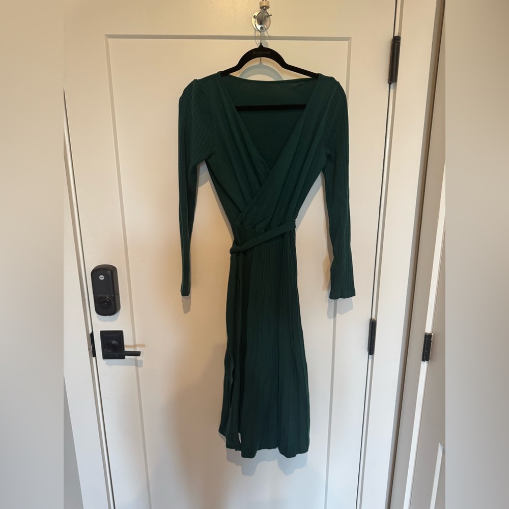 Elegant Green Wrap Dress